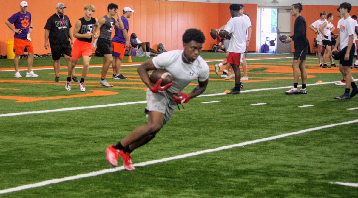 Clemson Camp Valuable Experience for 2023 InState WR Chris Lawson Jr