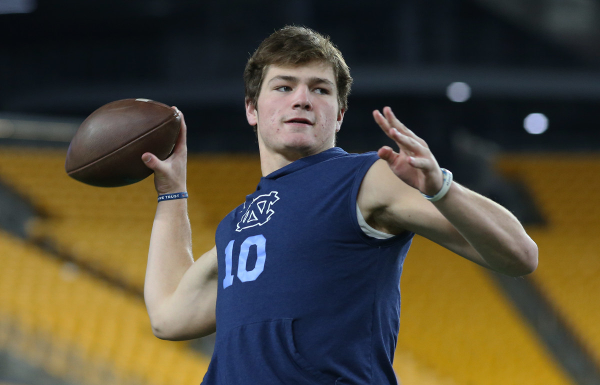 North Carolina's Drake Maye warms up before a game vs Pittsburgh