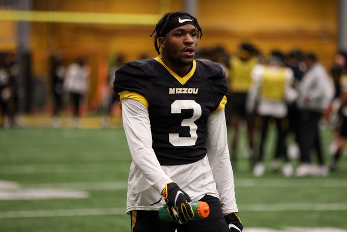 Cause For Concern?: Missouri Tigers WR Luther Burden Posts Cryptic Social Media Message