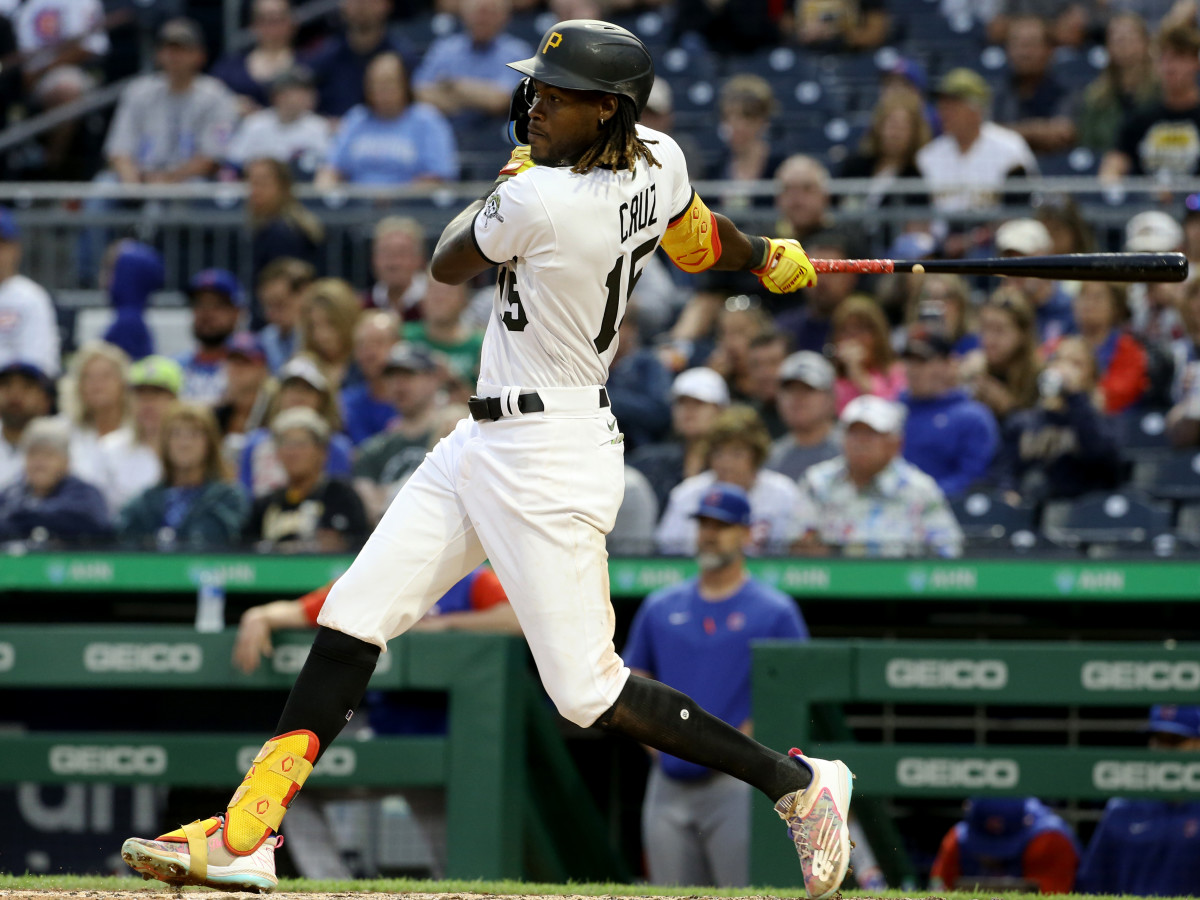 Pirates' Oneil Cruz made MLB history with 97.8 mph throw from short