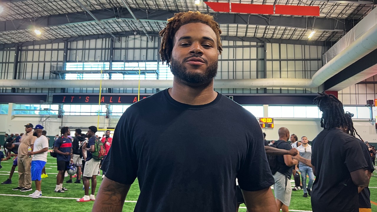 DL Akheem Mesidor Previews Role, Expectations With Miami Hurricanes ...