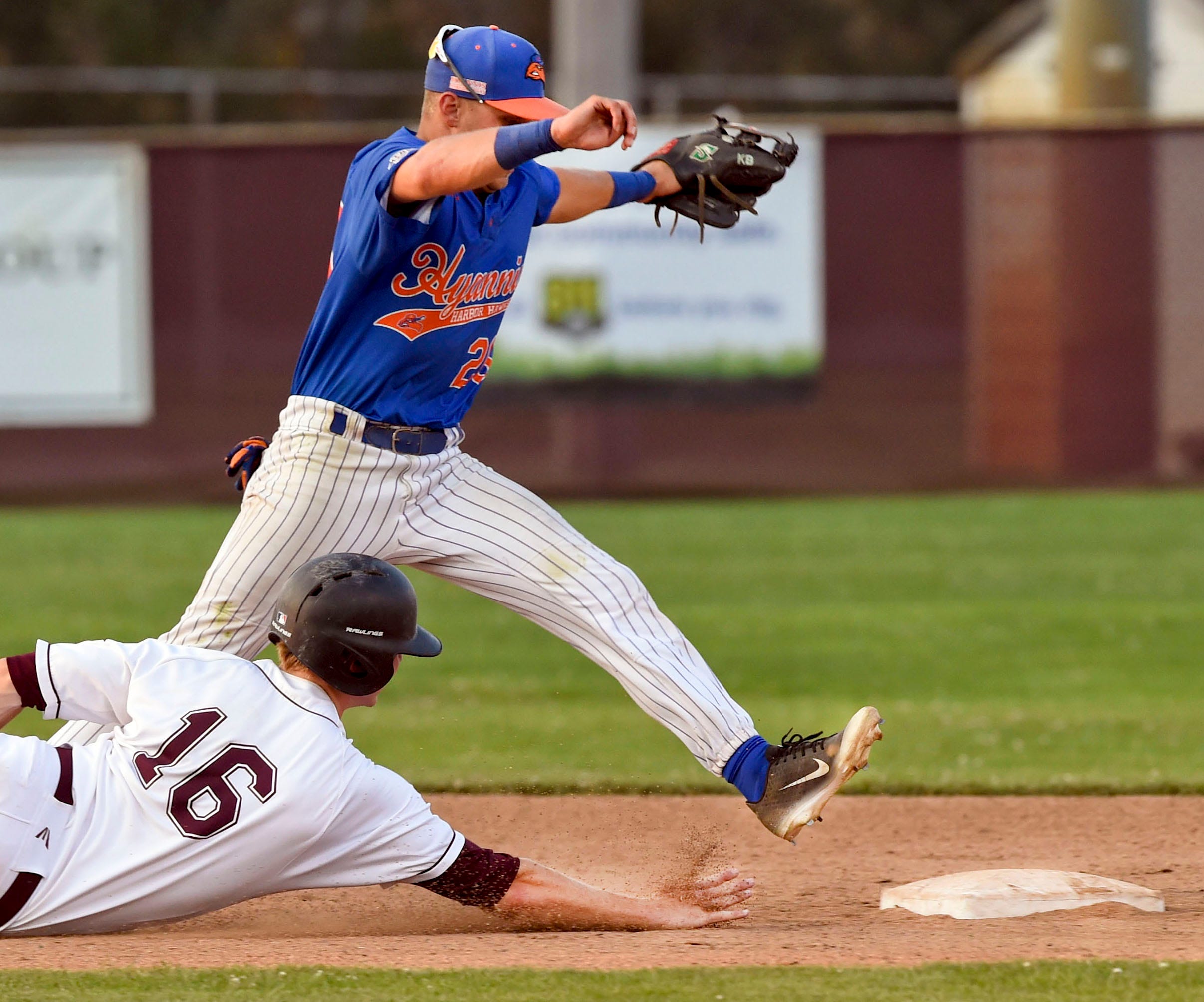 How to watch Cape Cod League free Stream Bourne Braves at Falmouth Commodores - How to Watch and Stream Major League and College Sports