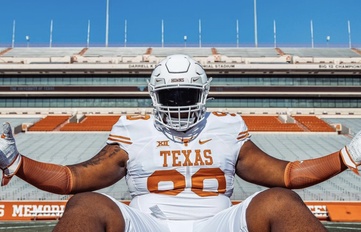 BREAKING: 2023 Nose Tackle Sydir Mitchell Makes his College Decision