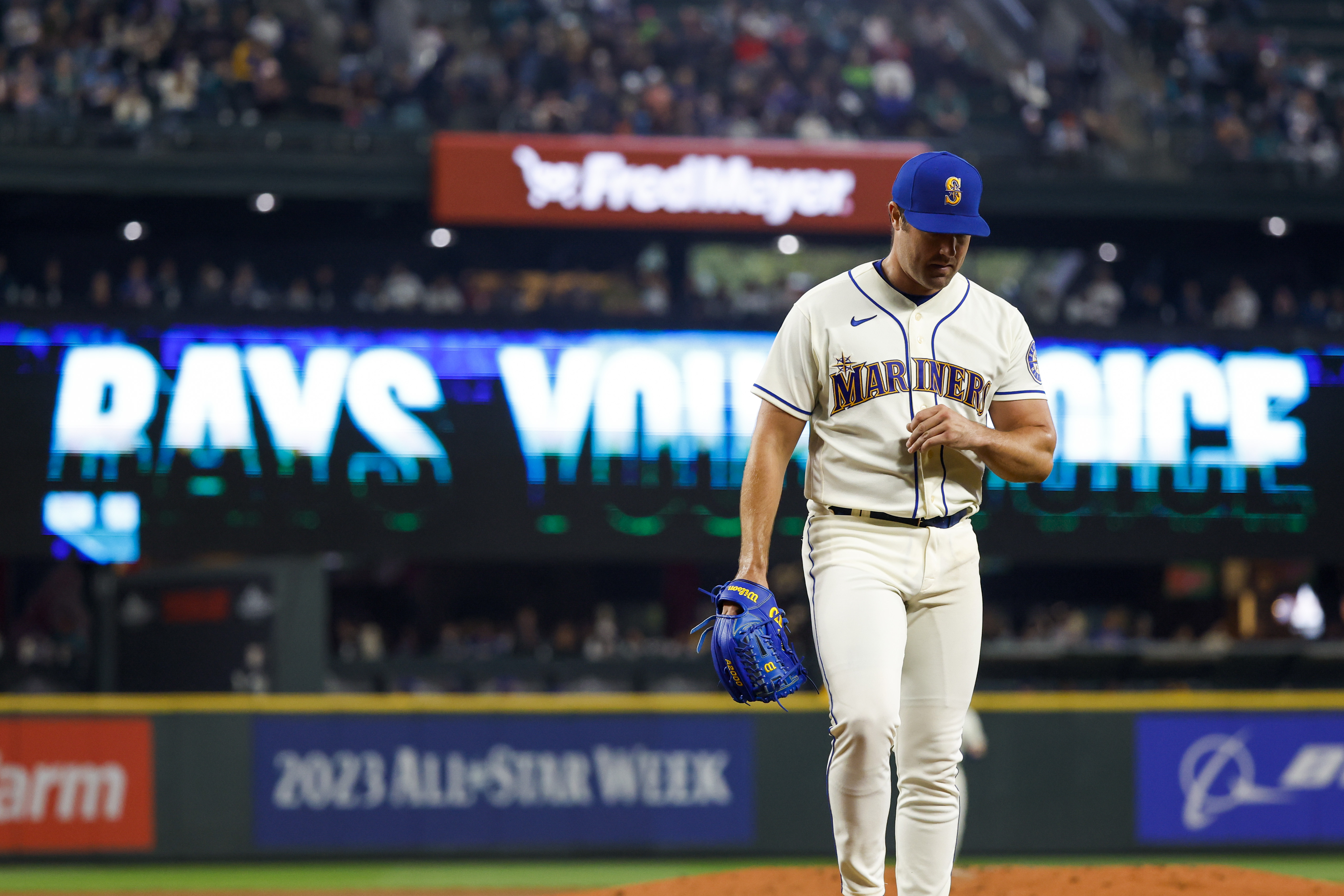 3 Up, 3 Down: Cal Raleigh Brings It Around Town as Seattle Mariners Defeat  Oakland Athletics, 8-6 - Sports Illustrated Seattle Mariners News, Analysis  and More