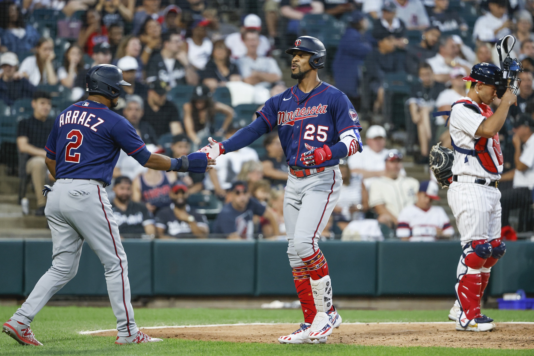 Minnesota Twins turn first ever 8-5 triple play in MLB history