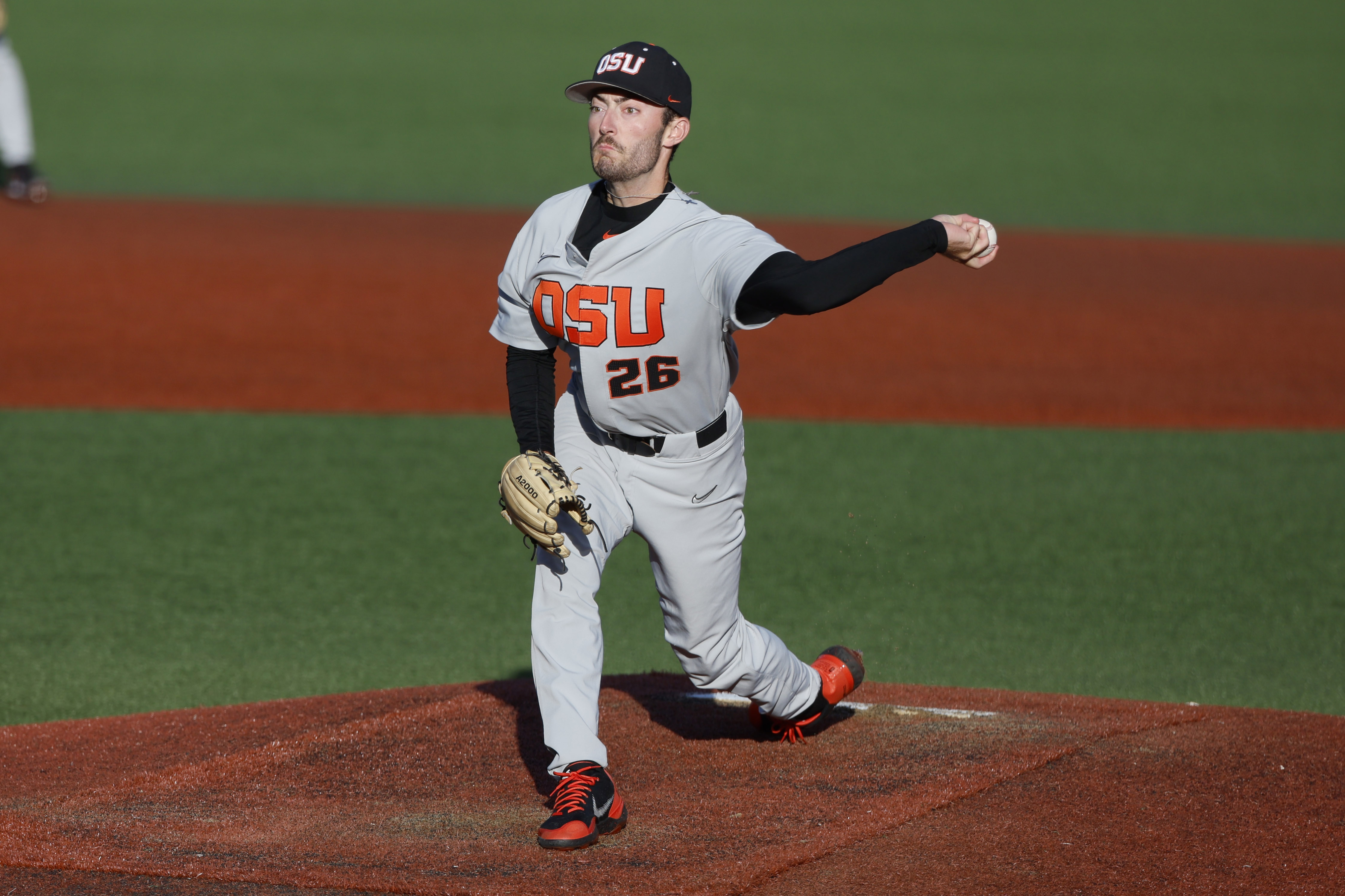 Cooper Hjerpe stays undefeated, Oregon State baseball beats Long beach  State for 6th win in a row 