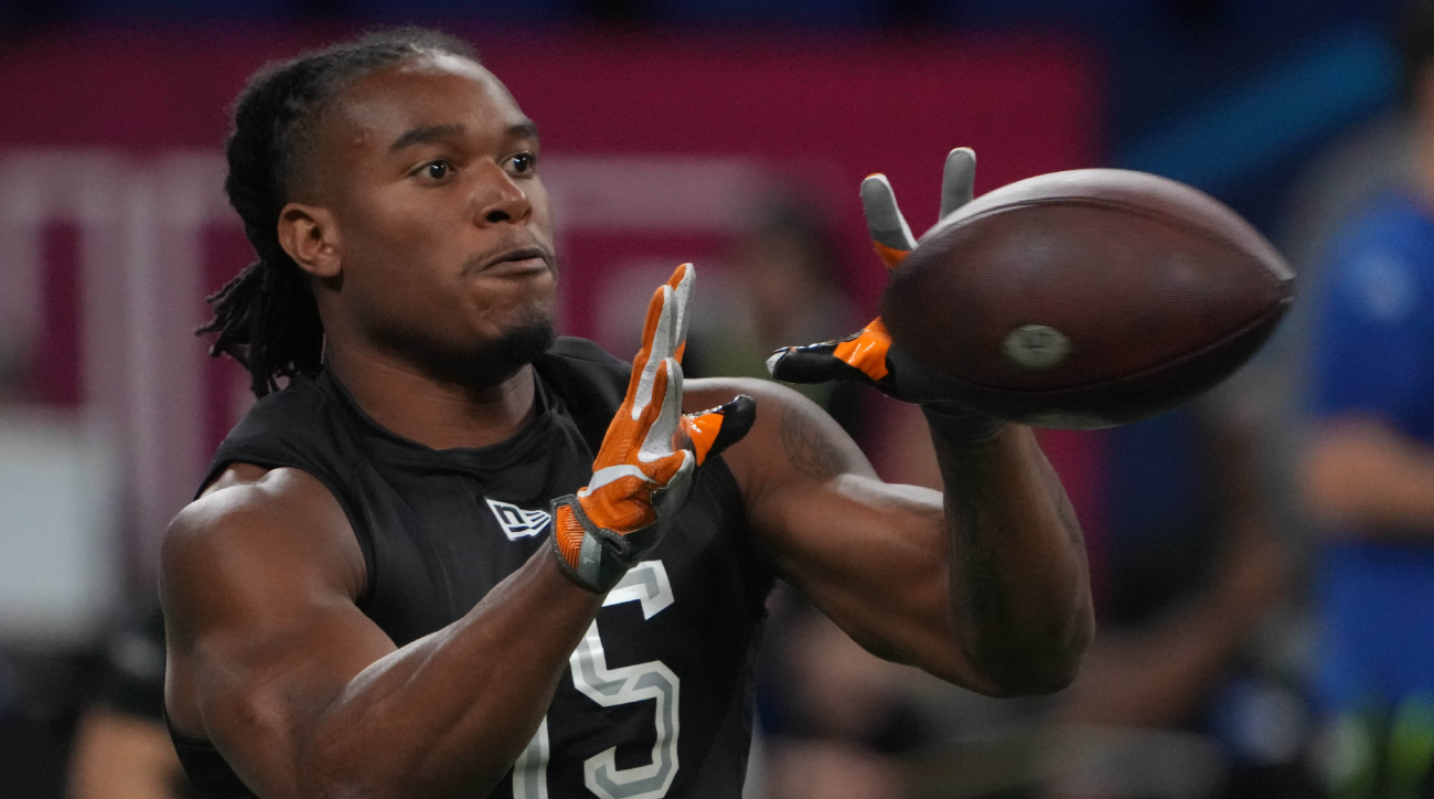 Bears rookie WR Velus Jones on age concerns: 'Not going to stop me from  running past people'