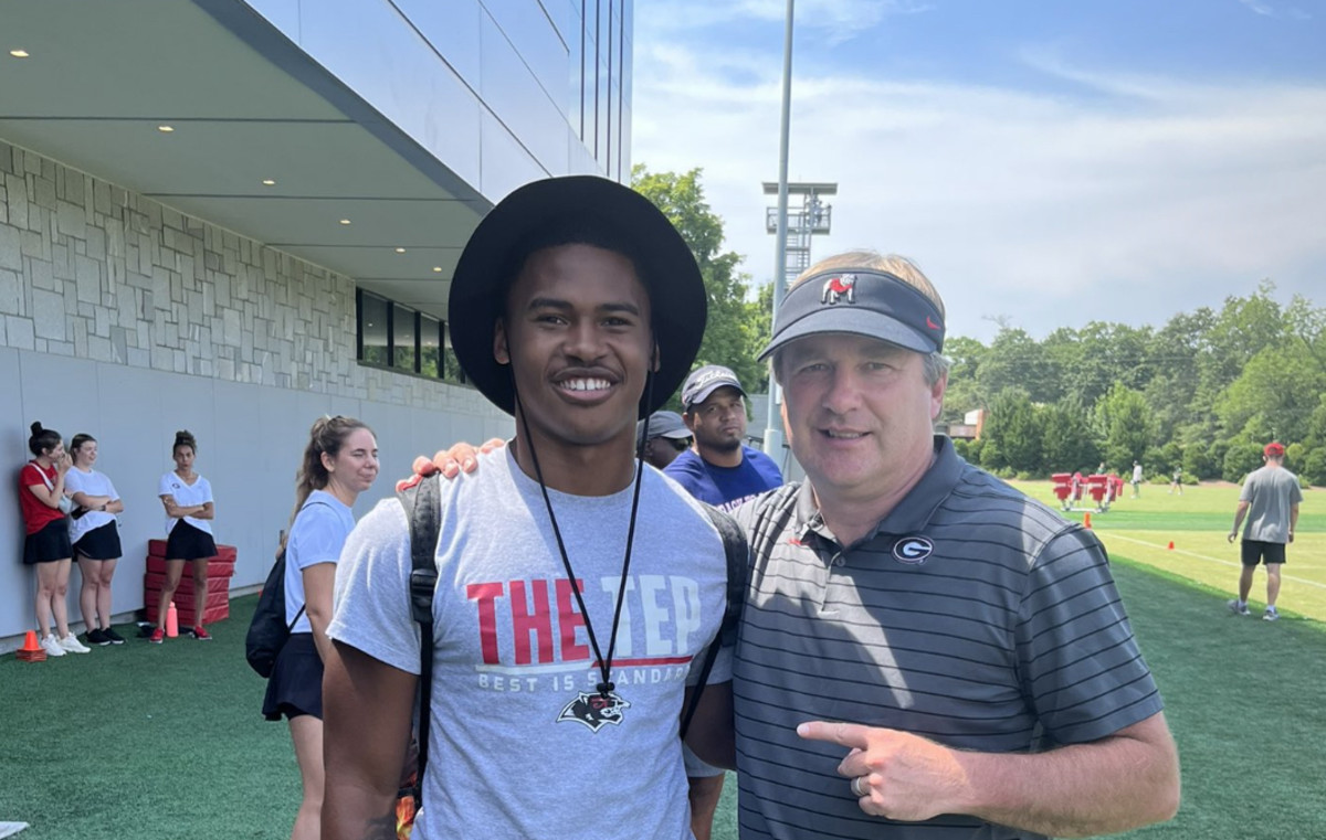 Football Recruiting Lands Commitment from 2025 Running Back