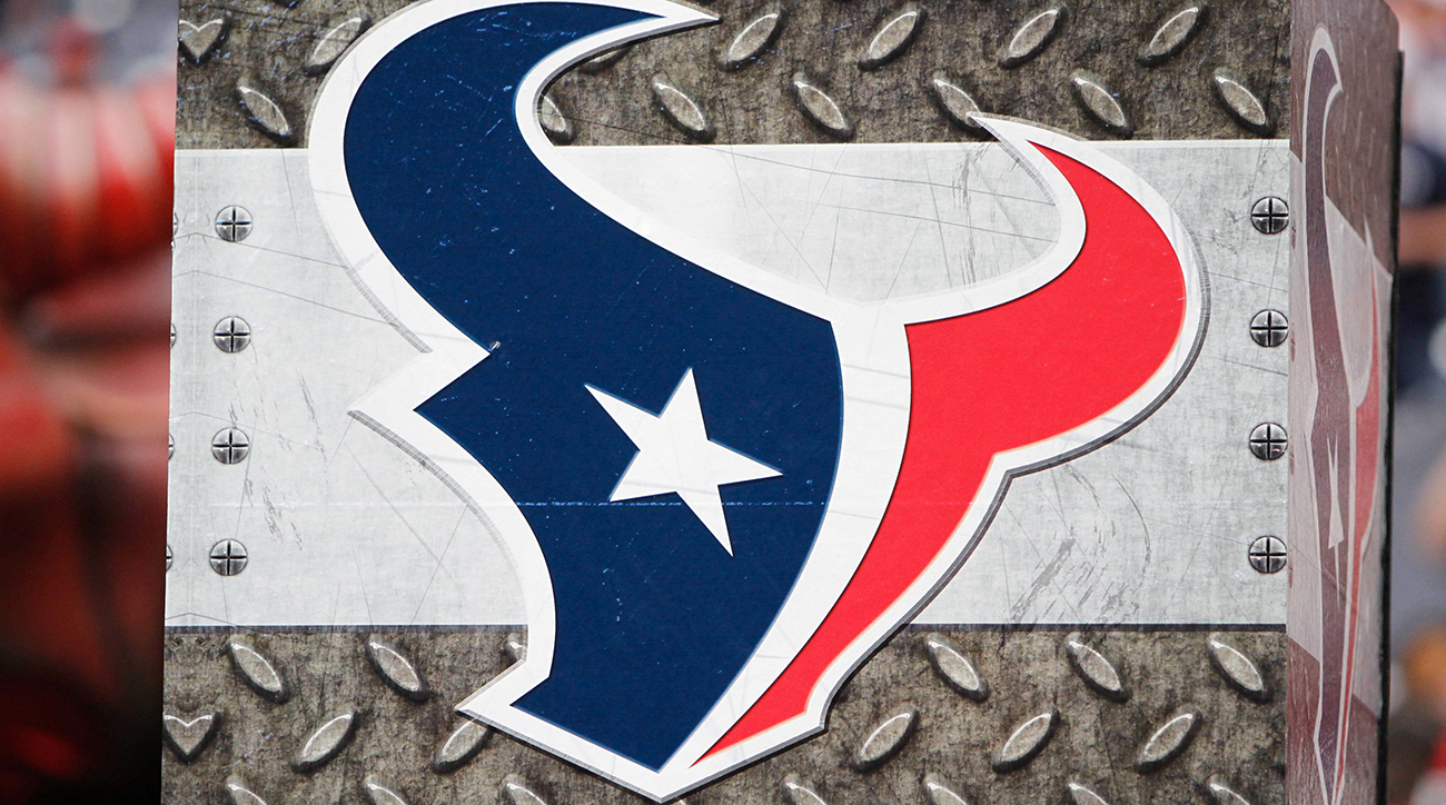 Houston Texans Unleash Battle Red Helmets on TNF - Battle Red Blog