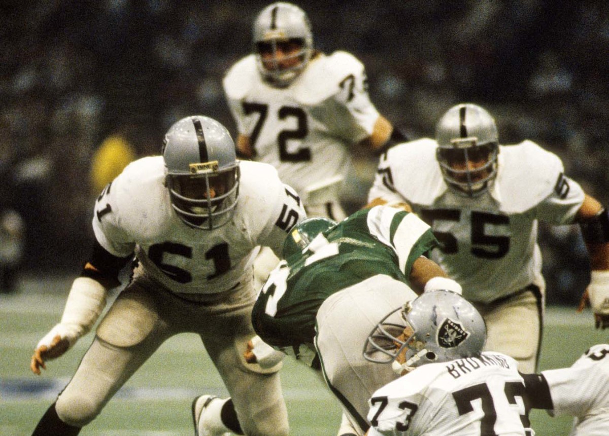 LB Rod Martin Was a Raiders Super Bowl Hero--Twice for the Raiders - Sports  Illustrated Las Vegas Raiders News, Analysis and More