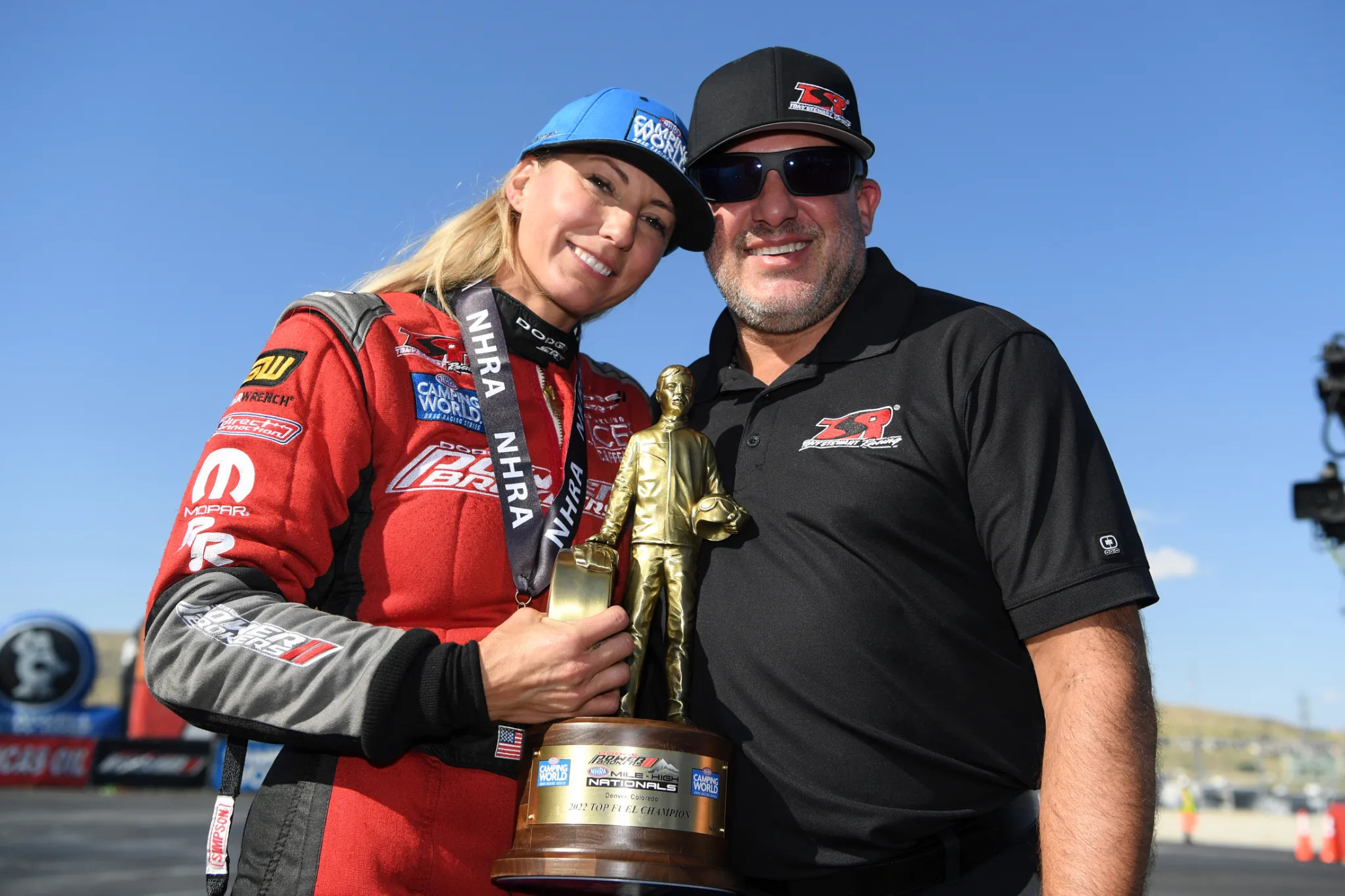 Mrs. Tony Stewart (Leah Pruett), Hight, Hartford, M. Smith take NHRA Mile-Excessive Nationals wins