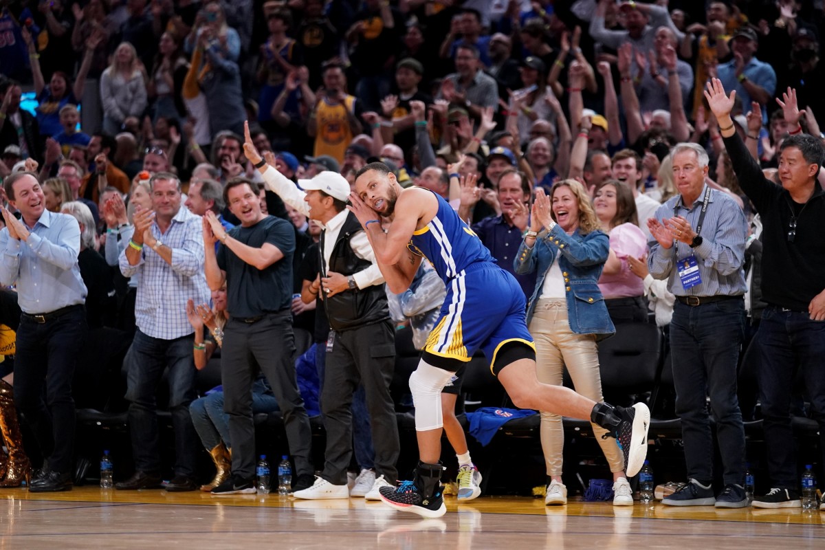 Steph Curry Tweets Viral Photo - Fastbreak On FanNation