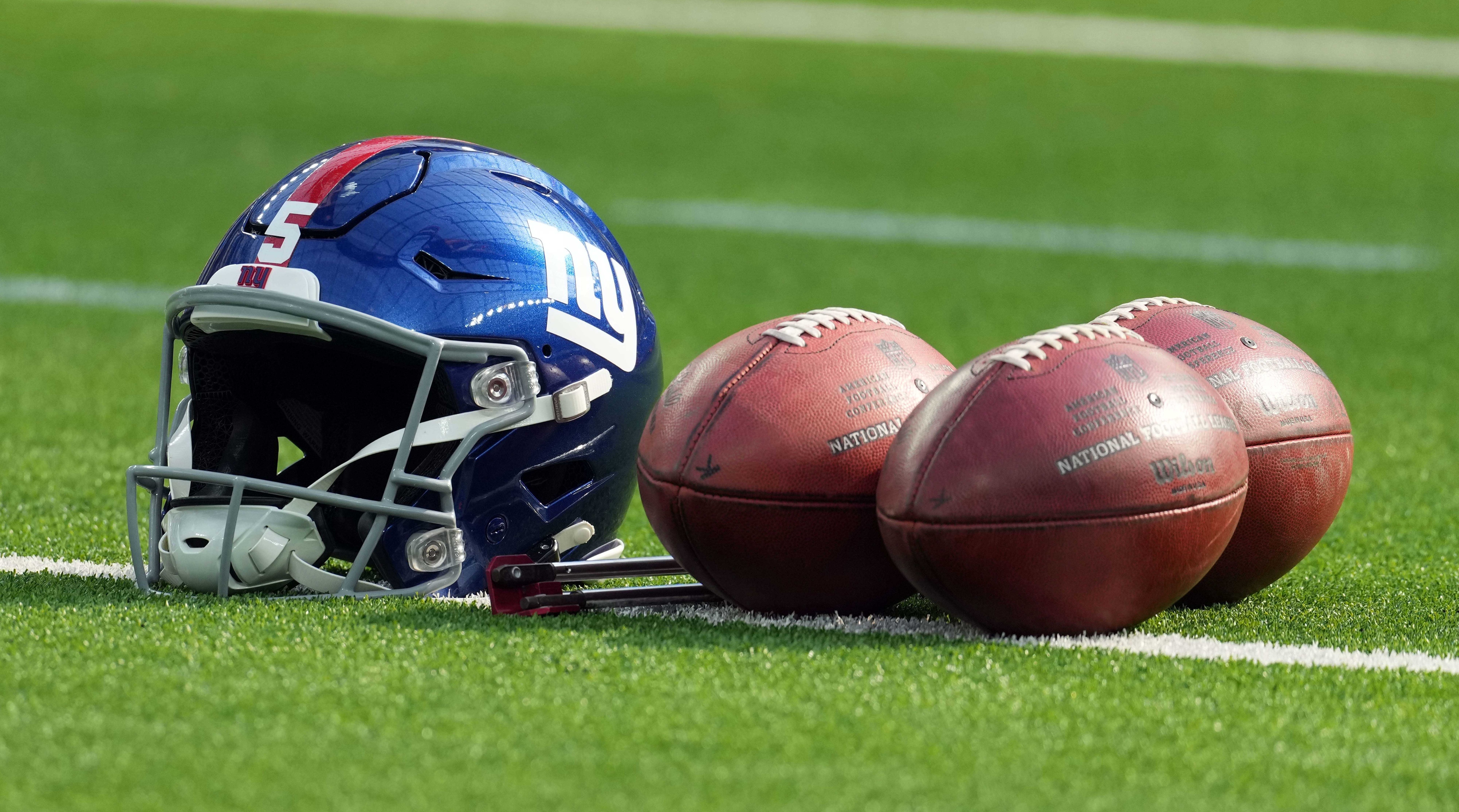 Giants to wear throwback blue uniforms, helmets for 2 games in