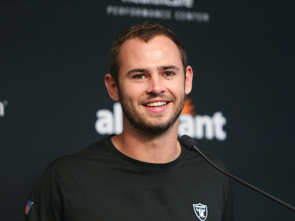 Hunter Renfrow 'not deterred' by output, says Raiders coordinator - Sactown  Sports