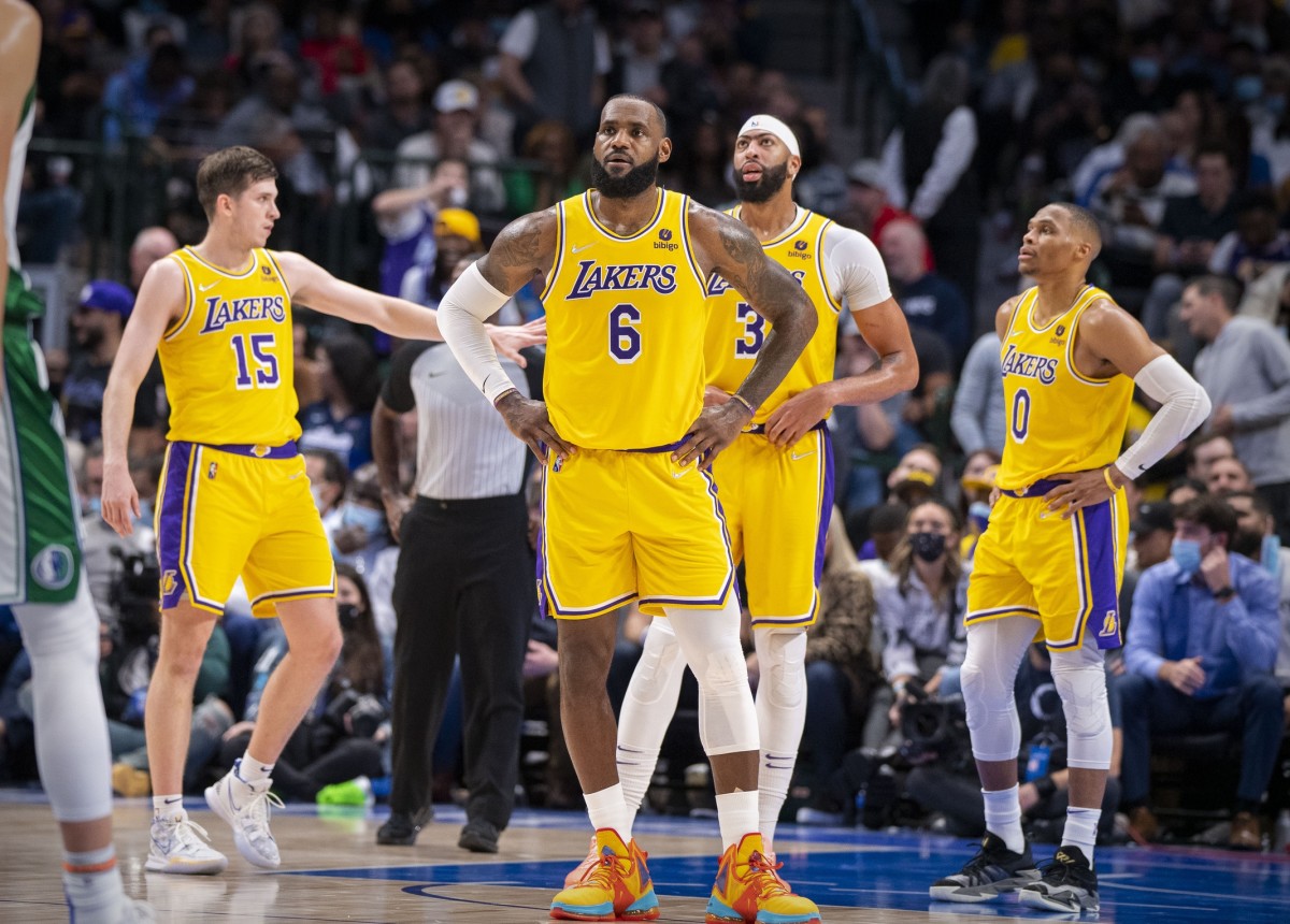 Three Trades Lakers Could Pursue This Offseason Not Including Kyrie Irving  - Fastbreak on FanNation