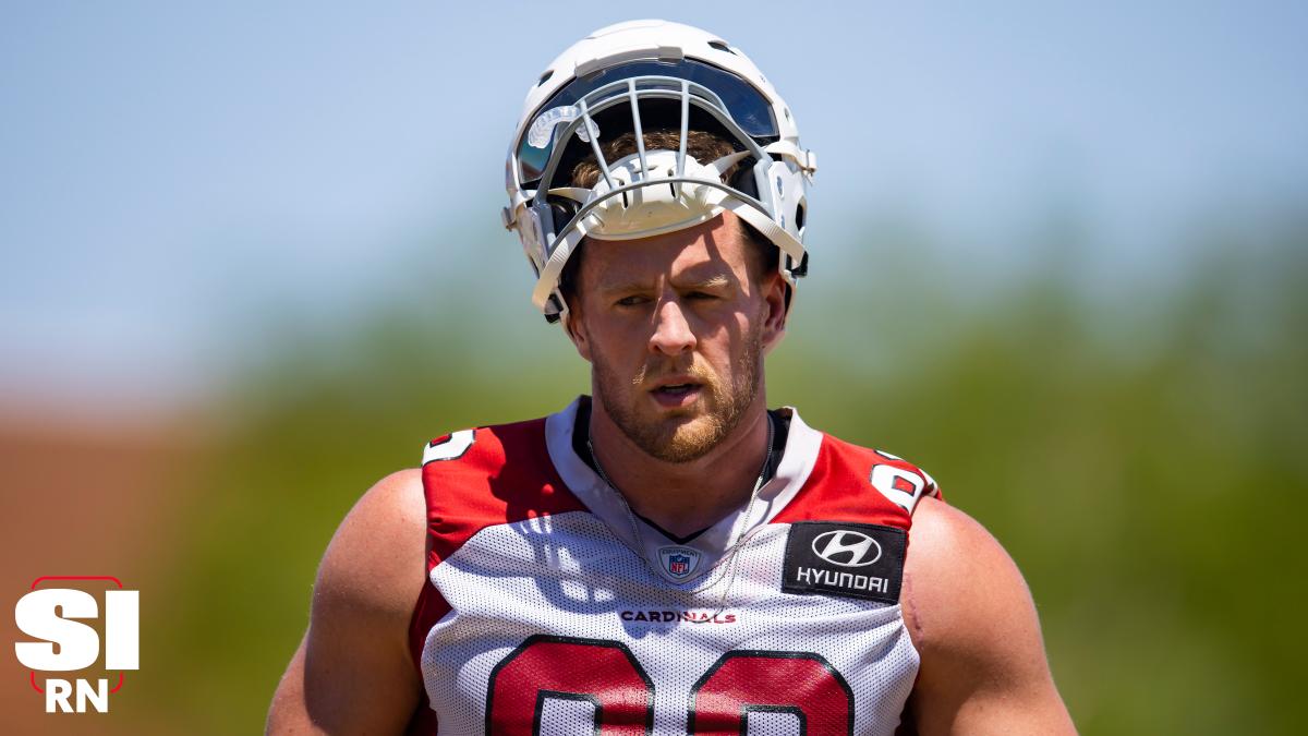 JJ Watt offers to help fan pay for grandfather's funeral so she