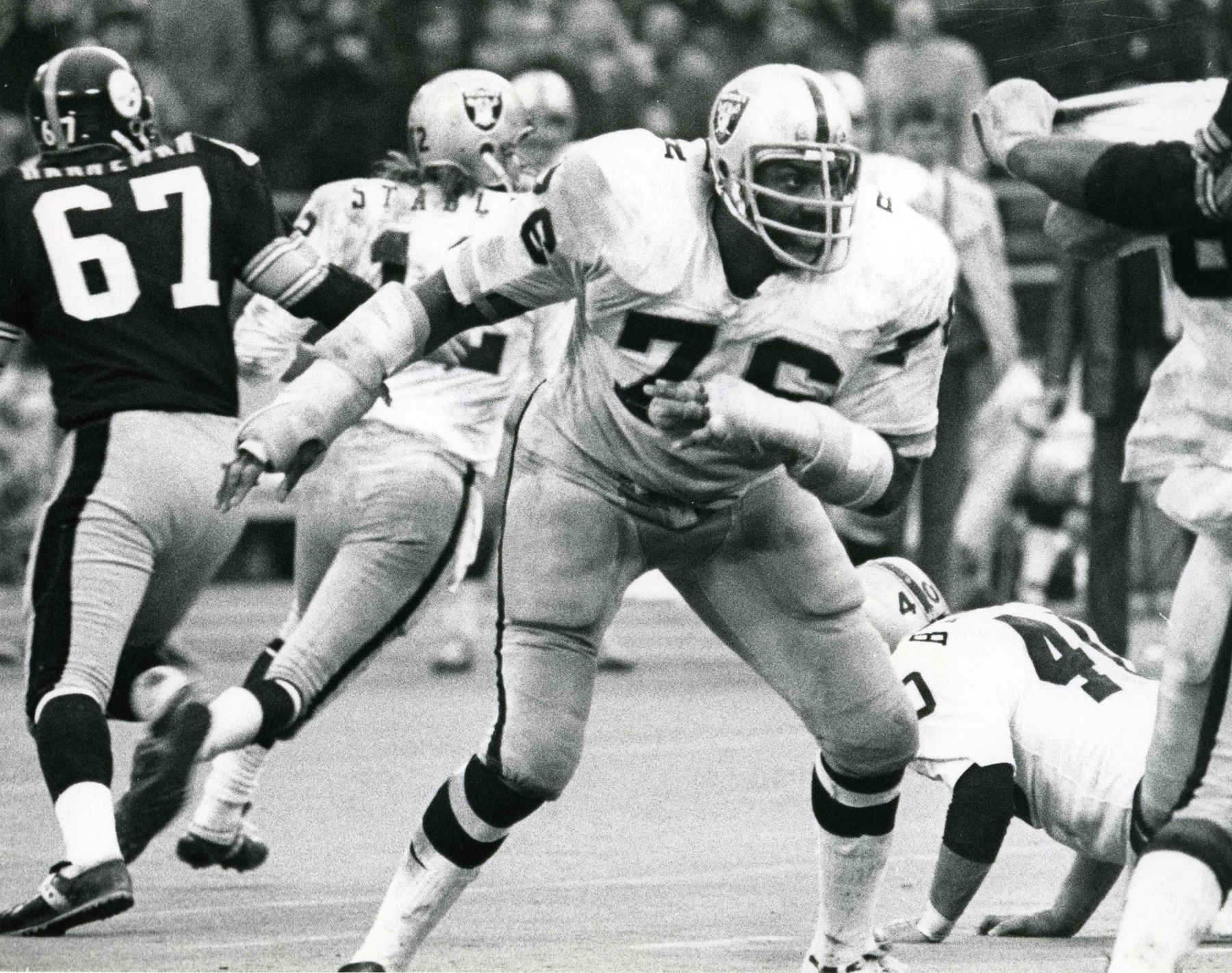 Bob Brown, Intimidator on N.F.L. Offensive Lines, Dies at 81 - The