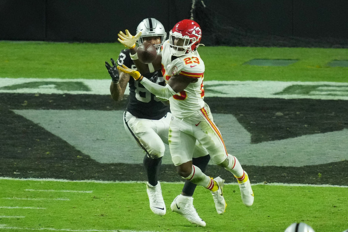 Nov 14, 2021; Paradise, Nevada, USA; Las Vegas Raiders tight end Darren Waller (83) cannot make a catch against Kansas City Chiefs defensive back Armani Watts (23) in the fourth quarter at Allegiant Stadium. Mandatory Credit: Kirby Lee-USA TODAY Sports