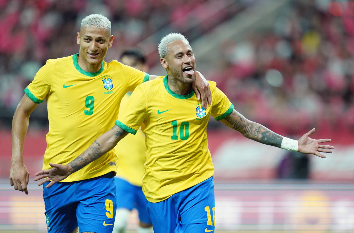Neymar Jr. breaks Pelé's all-time scoring record for Brazil