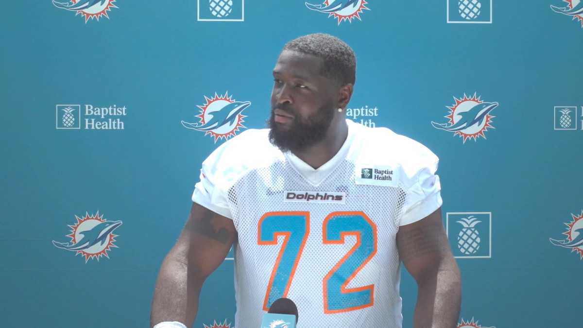 Dolphins Elevate Two O-Linemen From Practice Squad