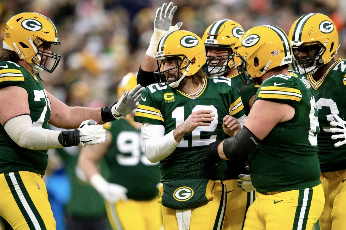 Top 100' rankings: Packers QB Aaron Rodgers back near the top at No. 3