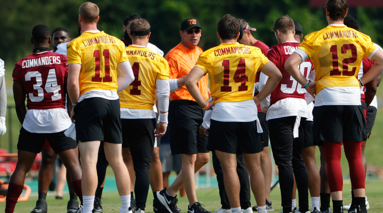 Fans return to Washington Commanders camp to celebrate the team's