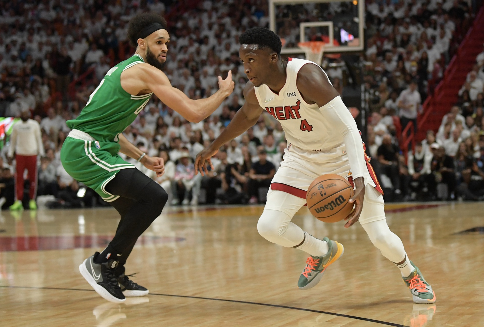 Miami Heat's Victor Oladipo Shows Off His `Shammgod' Dribble Sports