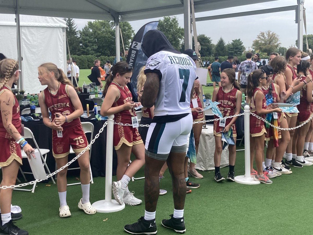 Eagles training camp: Jonathan Gannon prioritizes Haason Reddick's  versatility