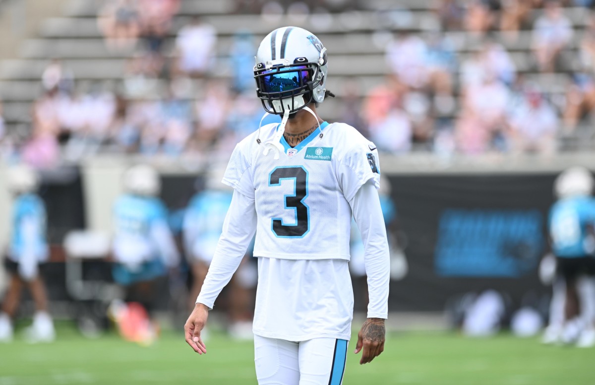 Panthers jersey number changes: Robbie Anderson will wear No. 3