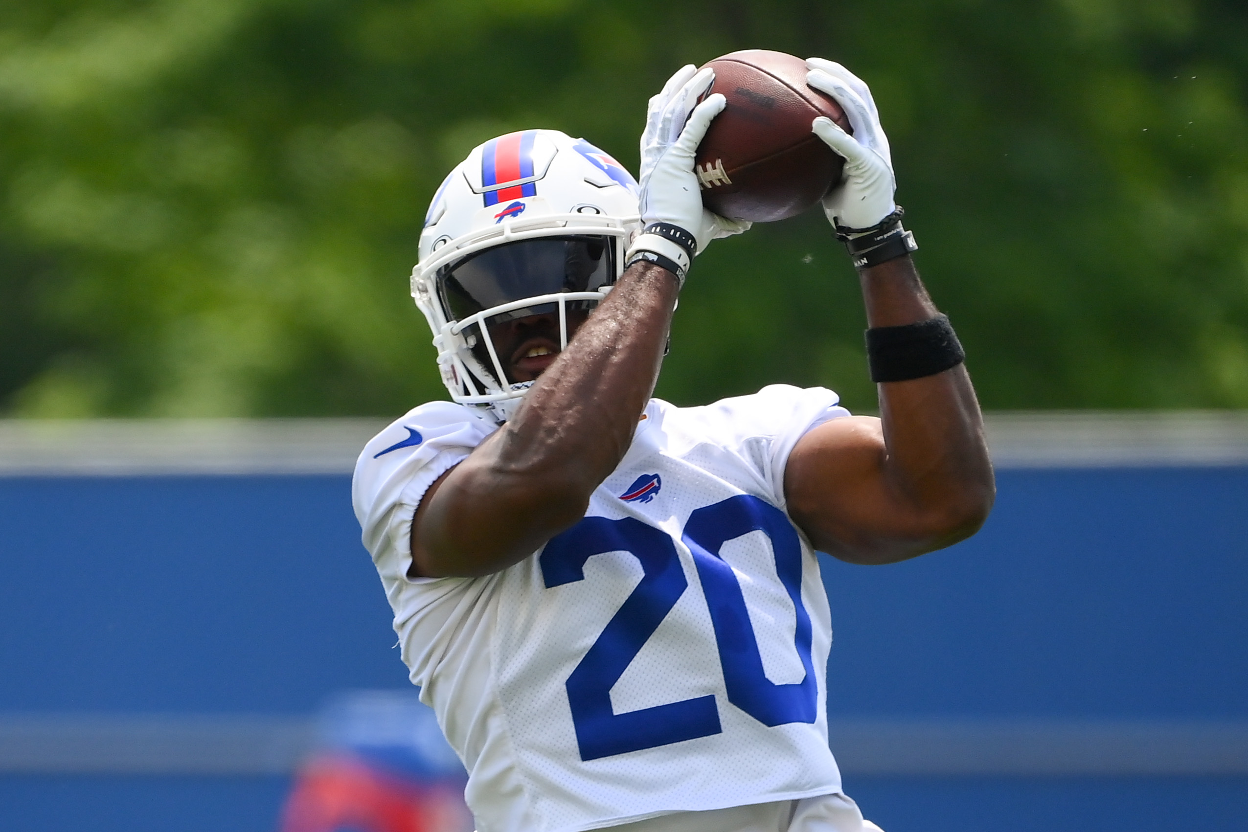 Bills' Devin Singletary, Zack Moss & James Cook look like 3-headed