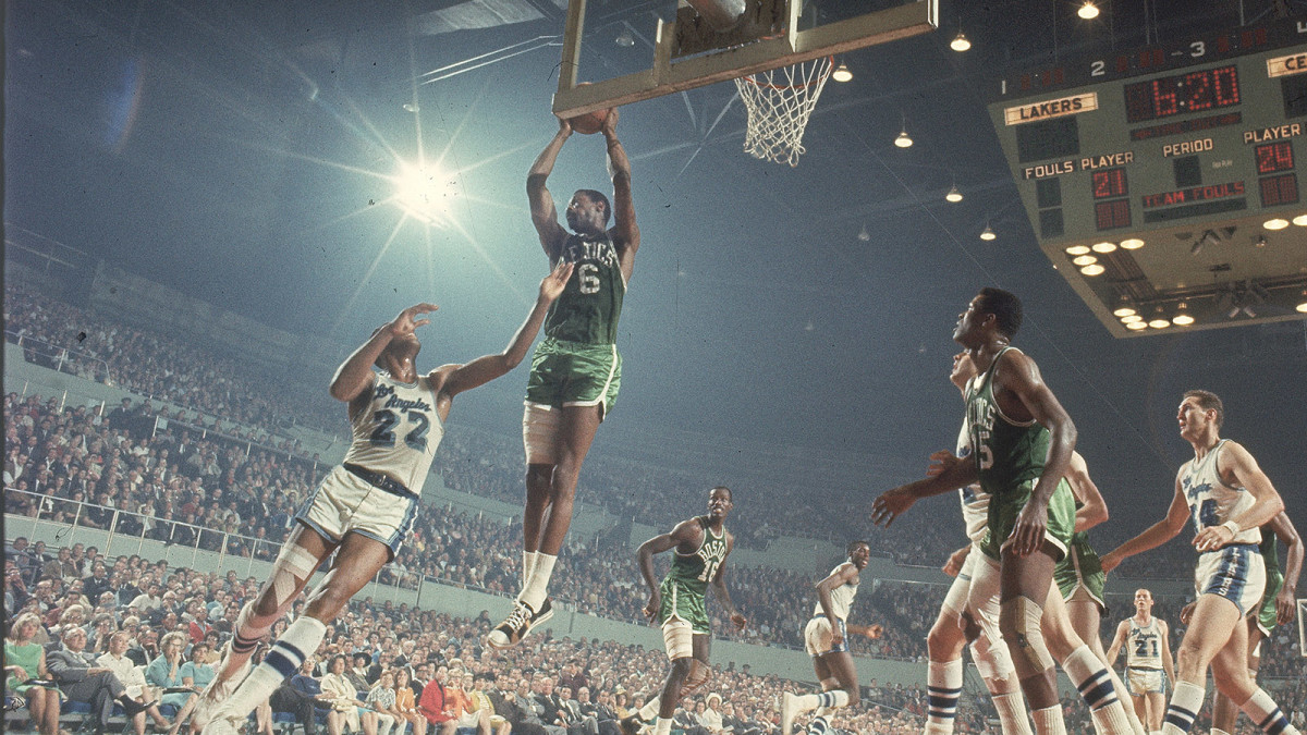 1969 Sports Illustrated BOSTON Celtics BILL RUSSELL Retires From