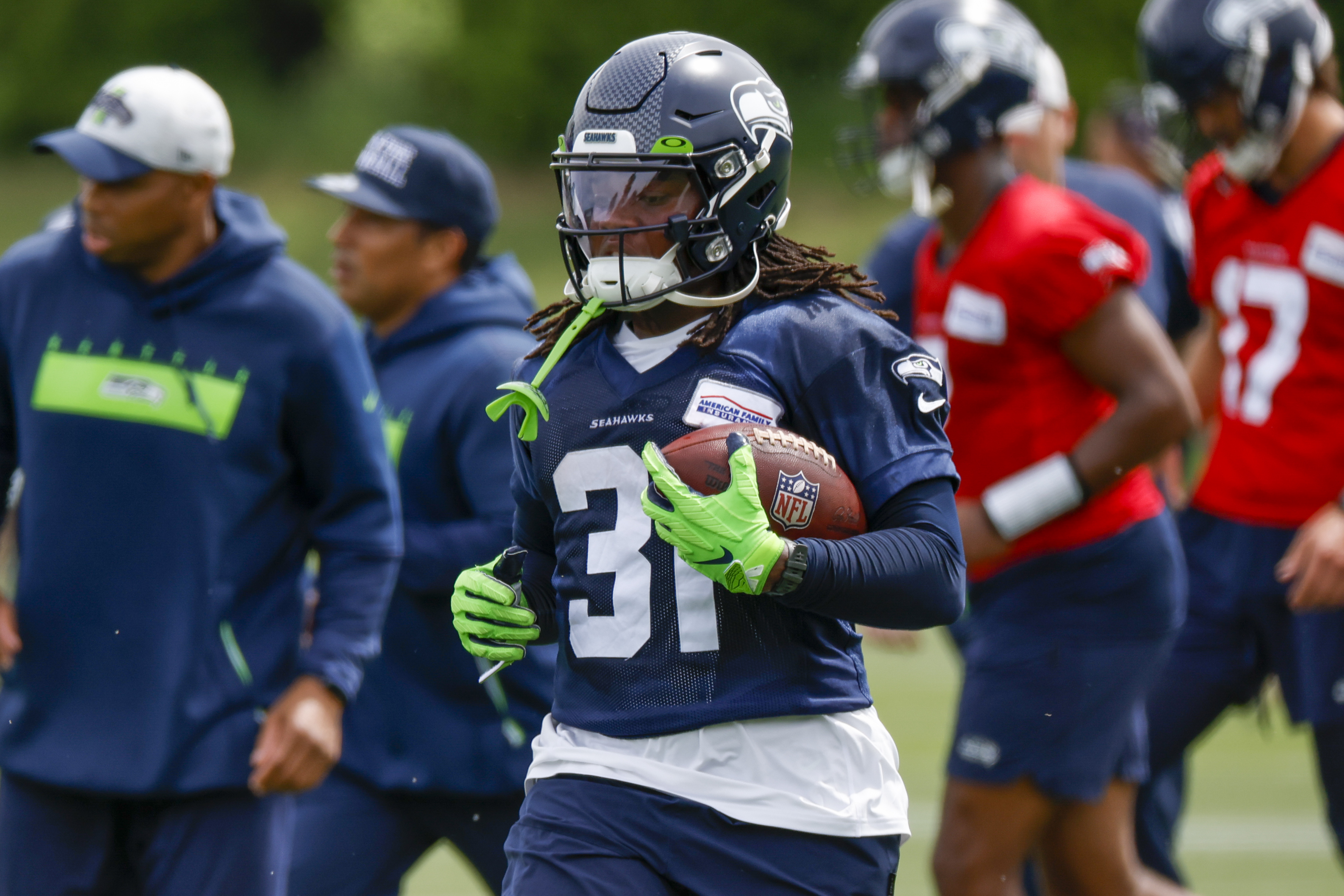 Corbin K. Smith on X: Riq the Freak has returned to the practice field for  the #Seahawks after missing the first eight training camp sessions.   / X