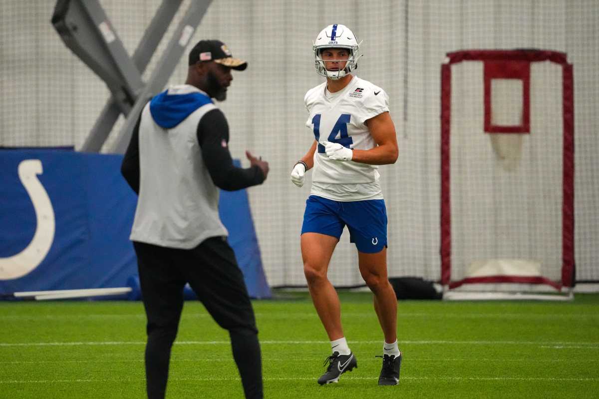 Alec Pierce Named Starter on Indianapolis Colts' First Depth Chart - All  Bearcats