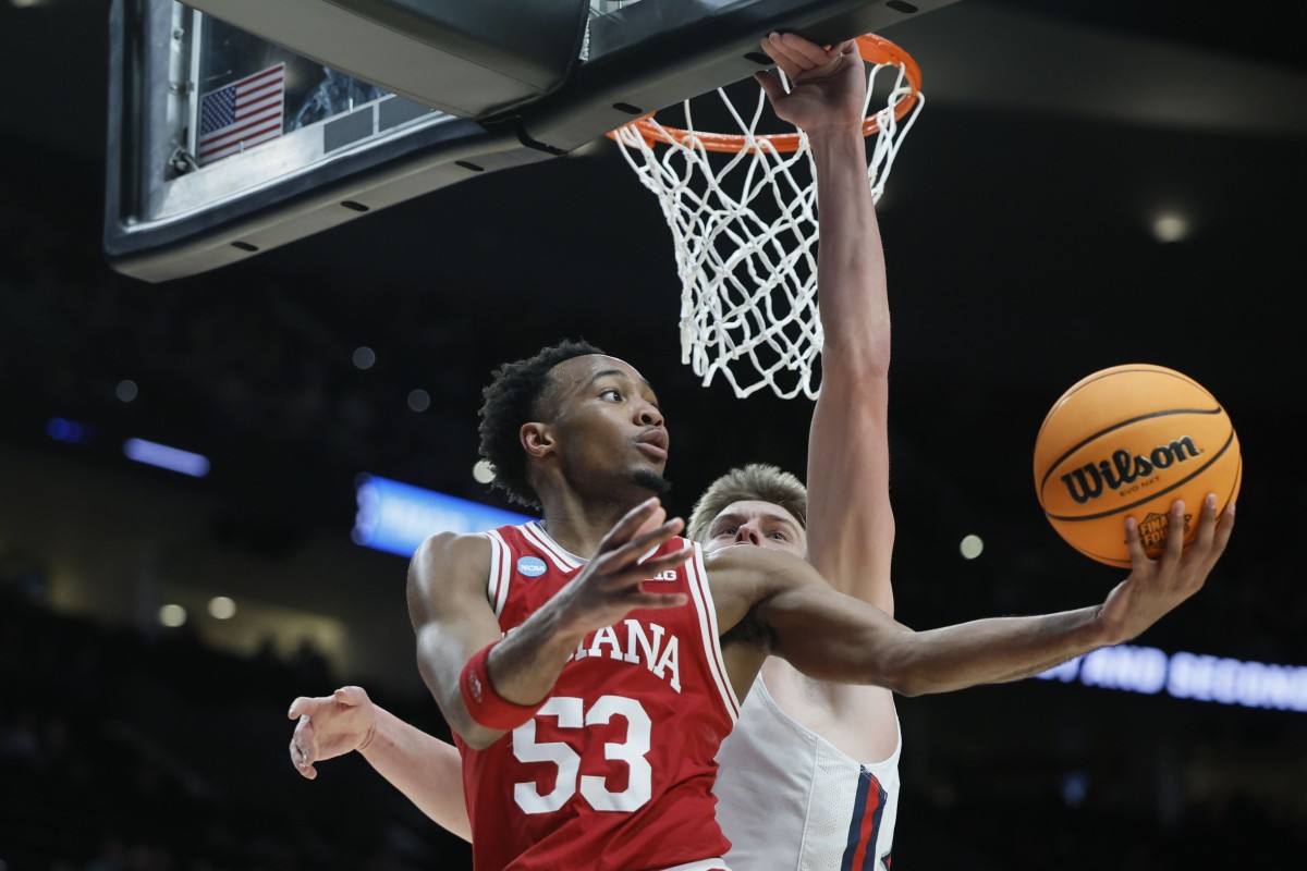 Indiana Hoosiers guard Tamar Bates (53) shoots the basketball against Saint Mary's Gaels center Mitchell Saxen (10) during the second half during the first round of the 2022 NCAA Tournament at Moda Center.