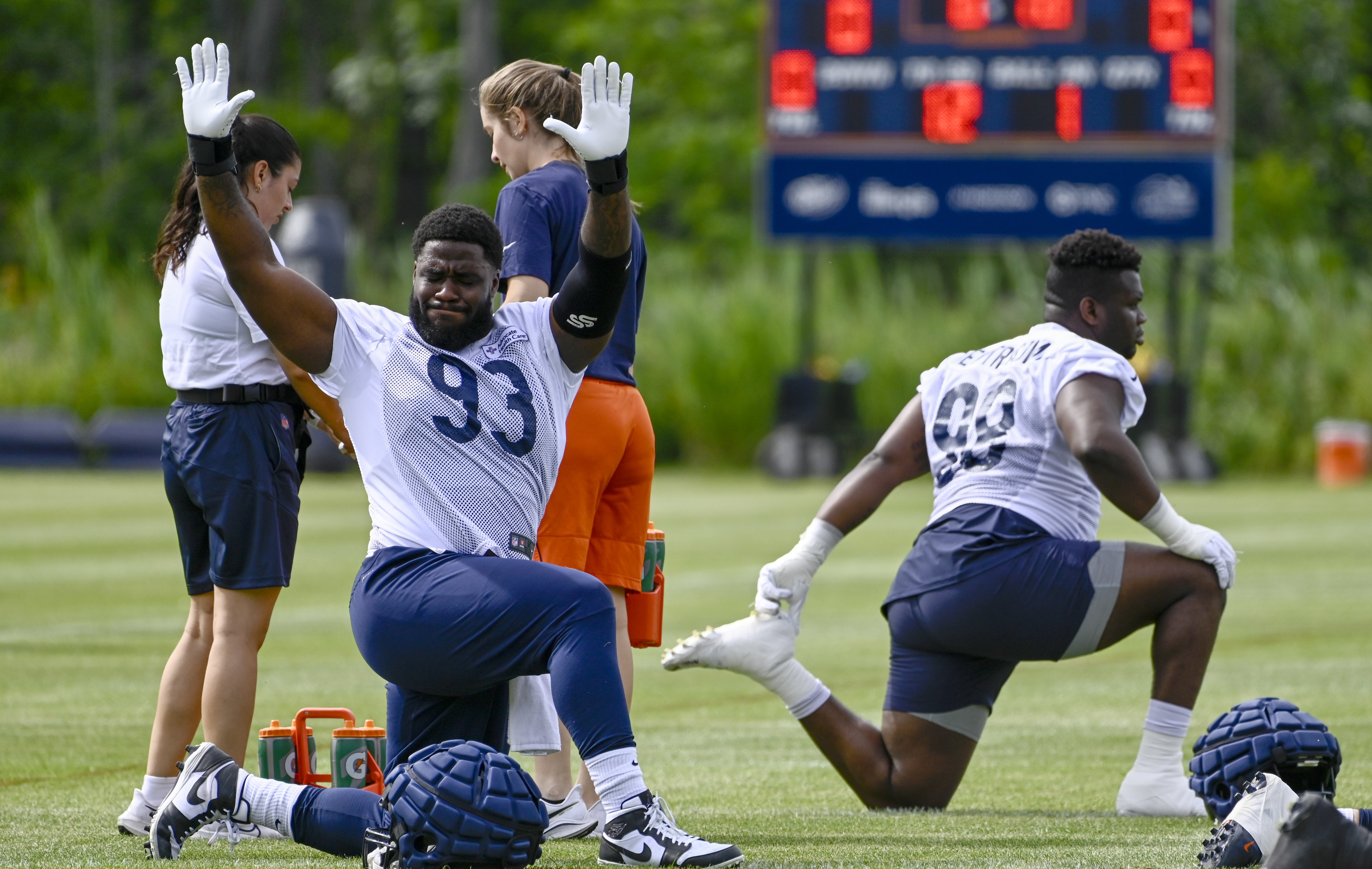 Chicago Bears defensive tackle Justin Jones (93) runs on the field