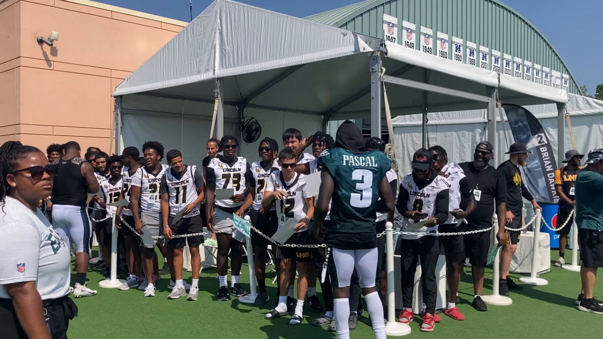 Philadelphia Eagles Training Camp: 10 Observations After Opening Week -  Sports Illustrated Philadelphia Eagles News, Analysis and More