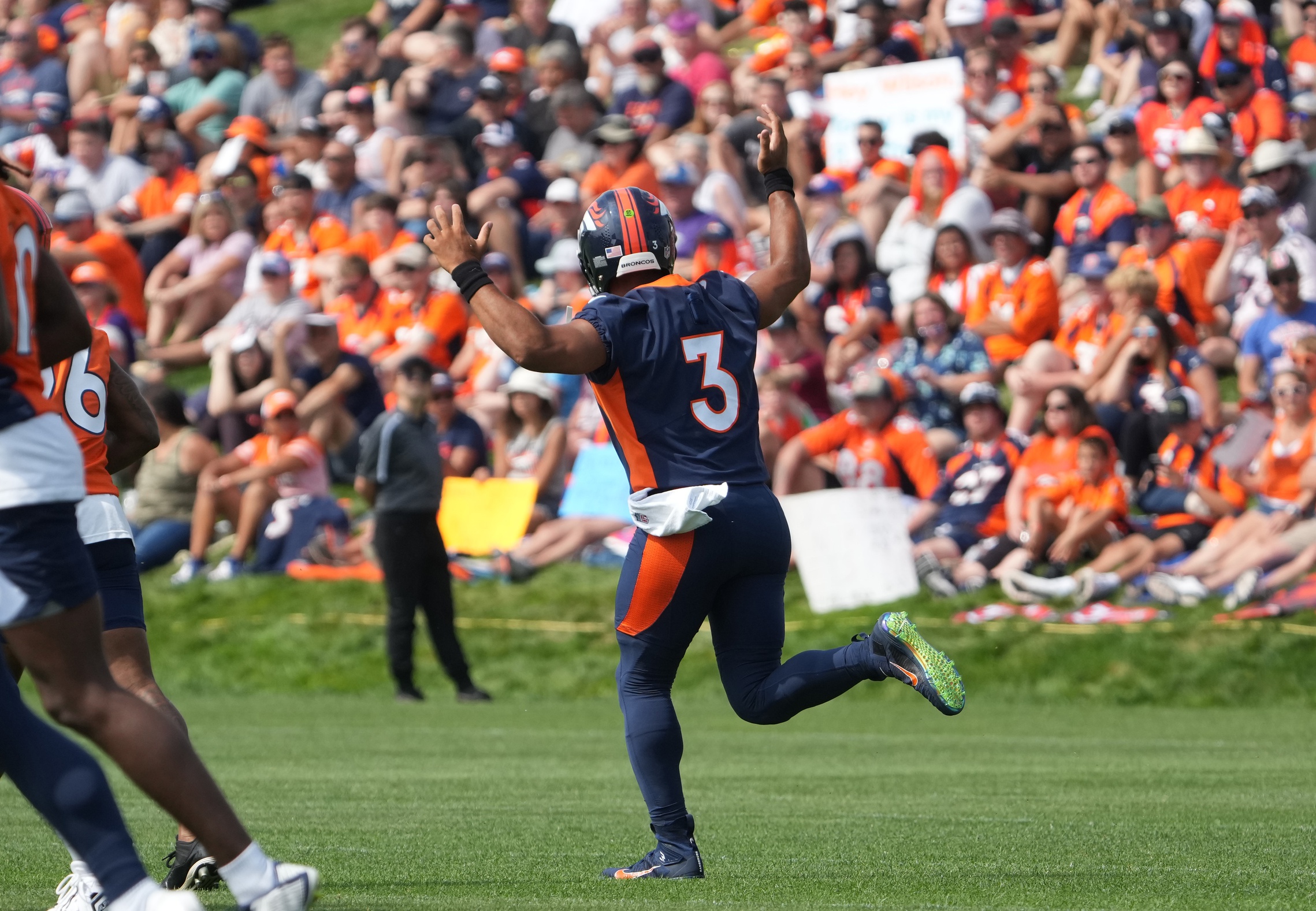 Russell Wilson & Courtland Sutton arguably have their BEST DAY of Denver  Broncos training on Day 16 