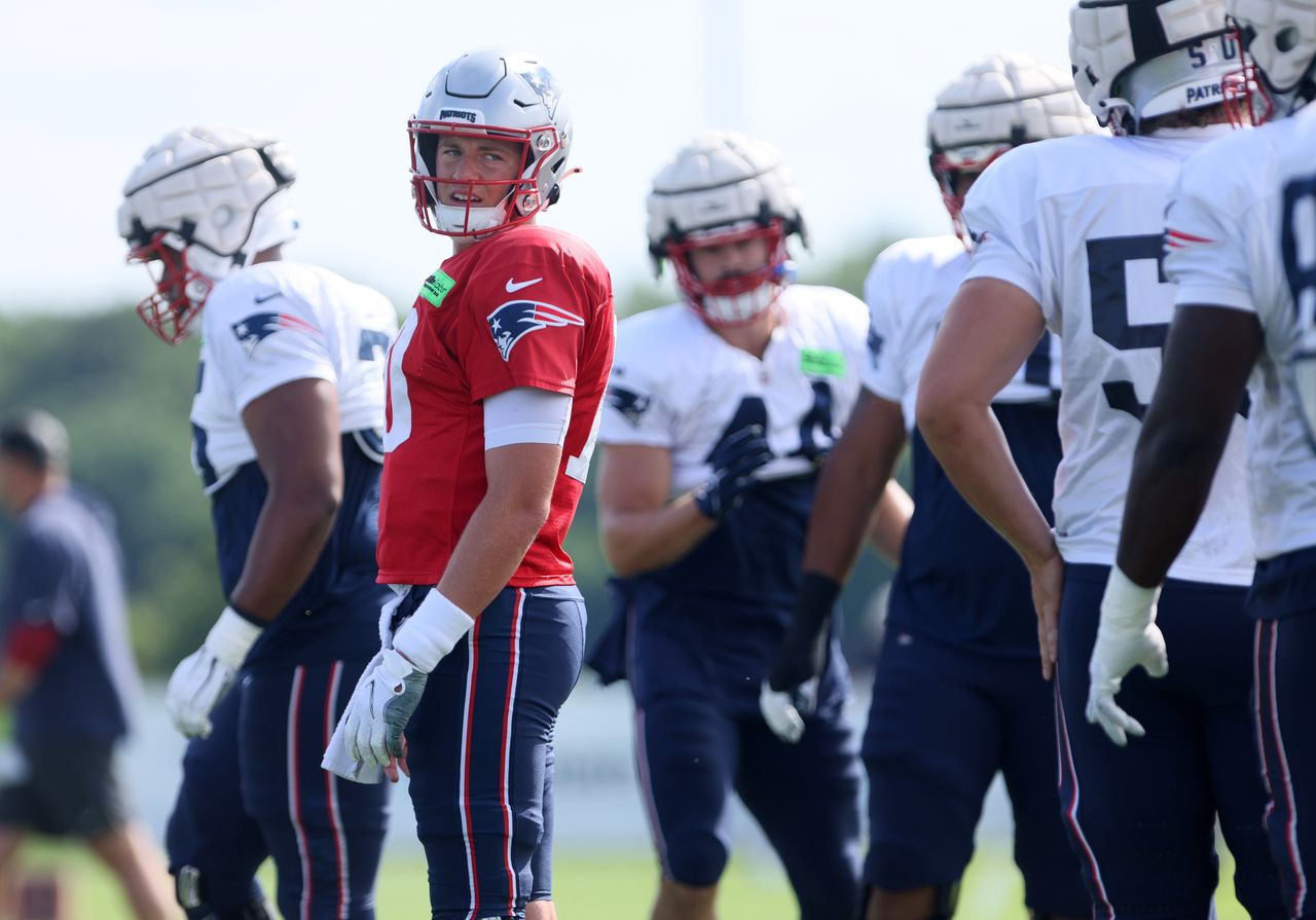 Patriots training camp notebook: More encouraging signs for the offense on  Day 12