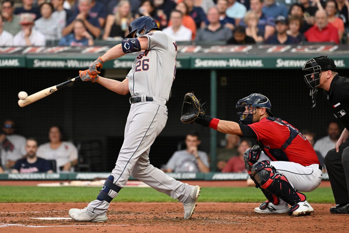 Trey Mancini hits an inside the park home run in his final home at