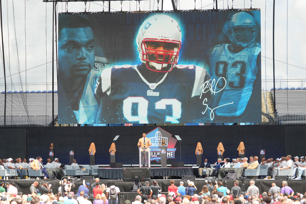 Richard Seymour remarks on Georgia Bulldogs' championship during Pro  Football Hall of Fame induction speech