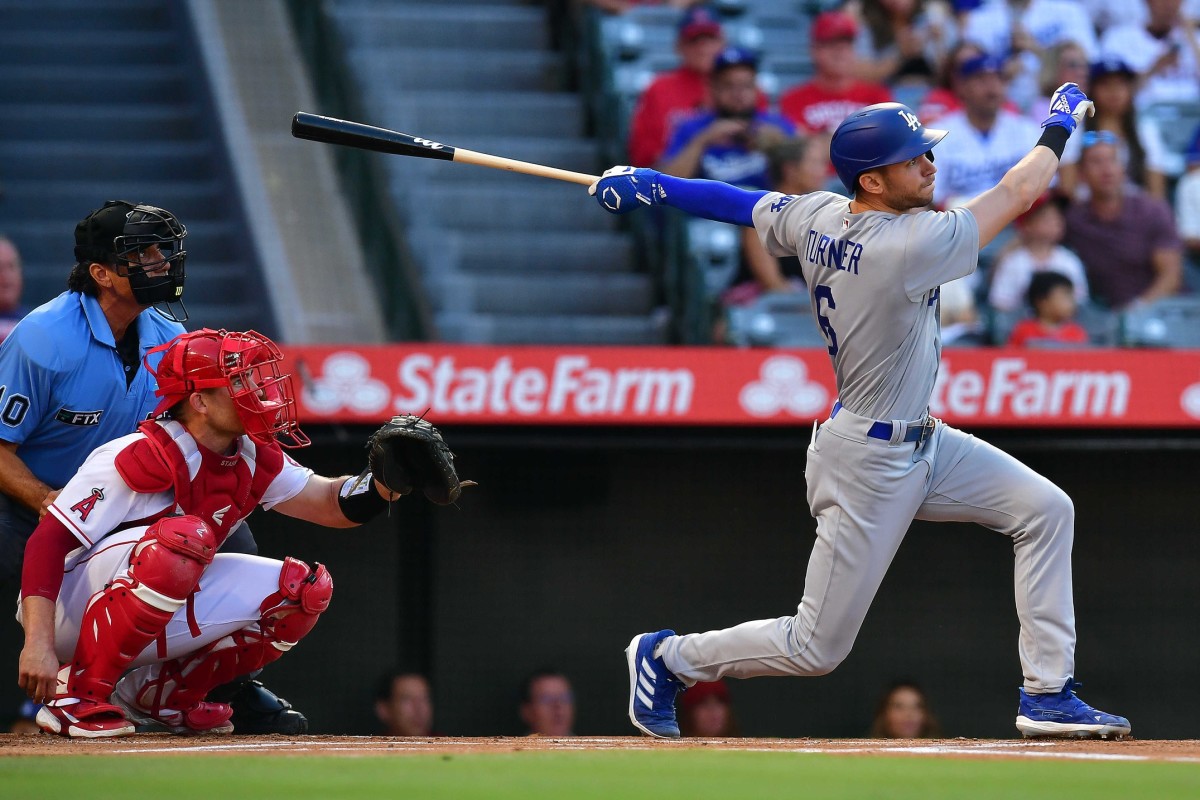 Trea Turner extends hitting streak to 26 games as Dodgers beat