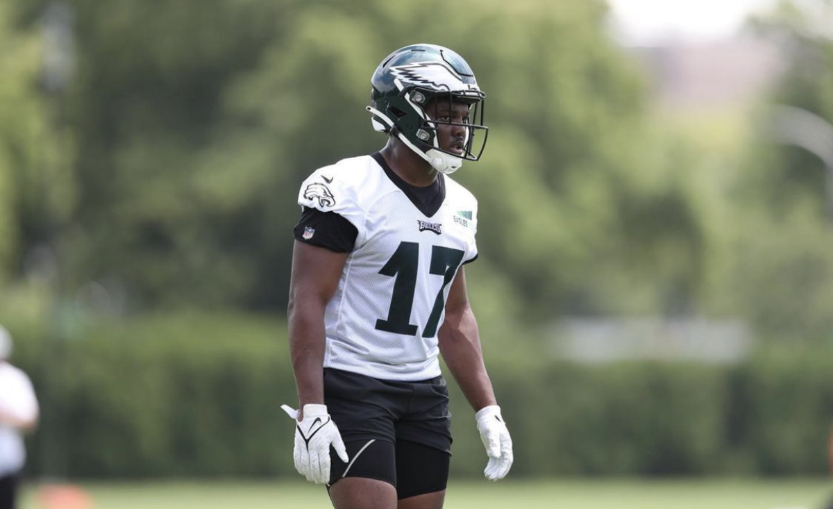 Georgia Football LB Nakobe Dean Getting First Team Reps With The Eagles ...