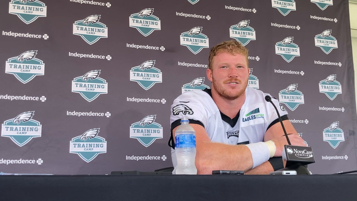 HERE'S EAGLES NEXT CENTER CAM JURGENS: KELCE, BALDY APPROVE!