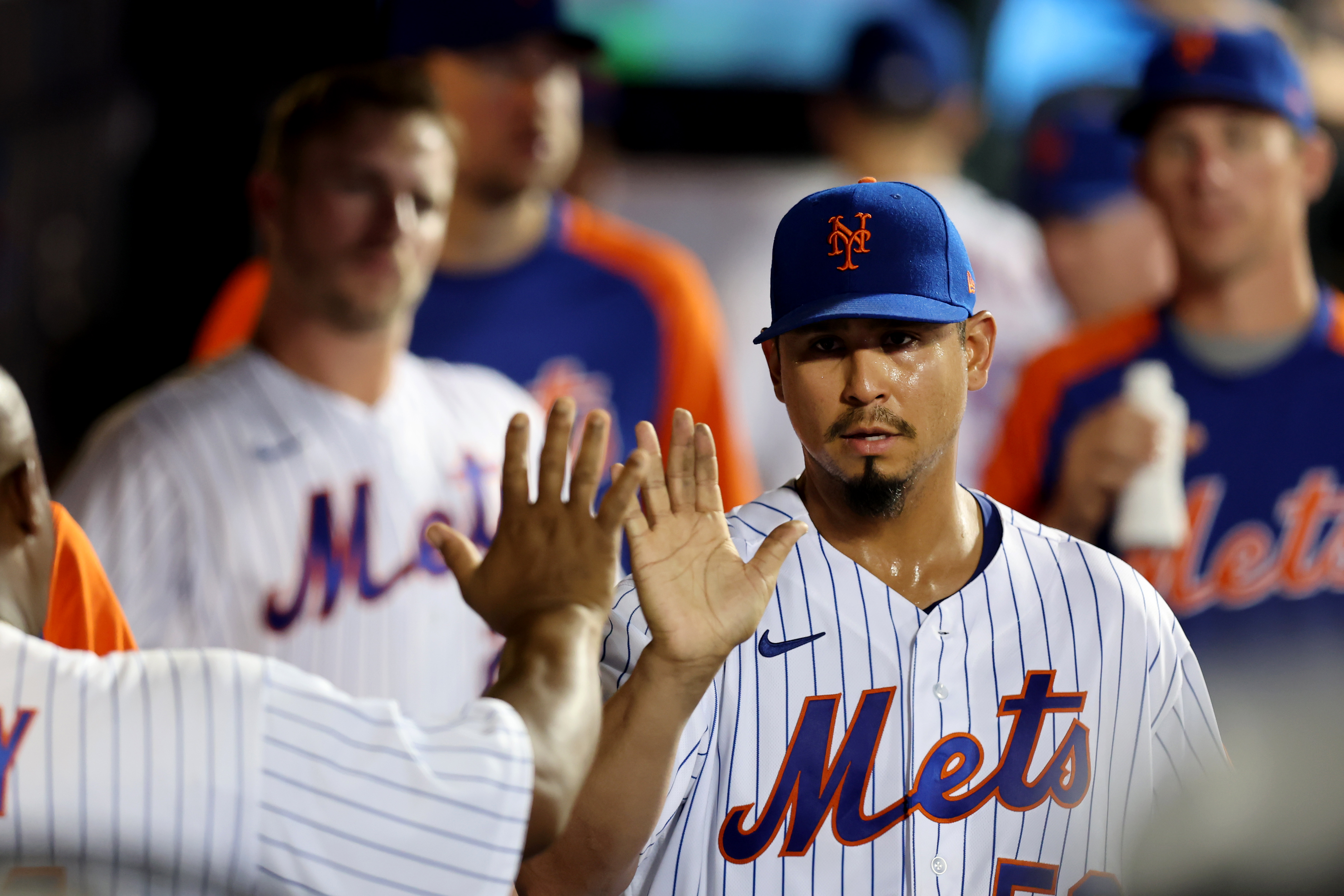 NY Mets Carlos Carrasco shares on emotional start with father in crowd