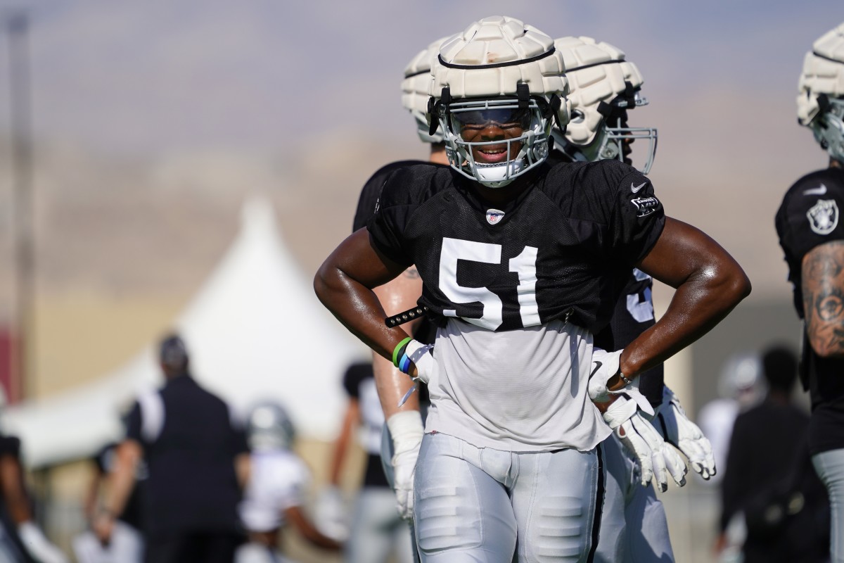 Las Vegas Raiders defensive end Malcolm Koonce (51) runs down field during  their game against the Tennessee Titans Sunday, Sept. 25, 2022, in  Nashville, Tenn. (AP Photo/Wade Payne Stock Photo - Alamy