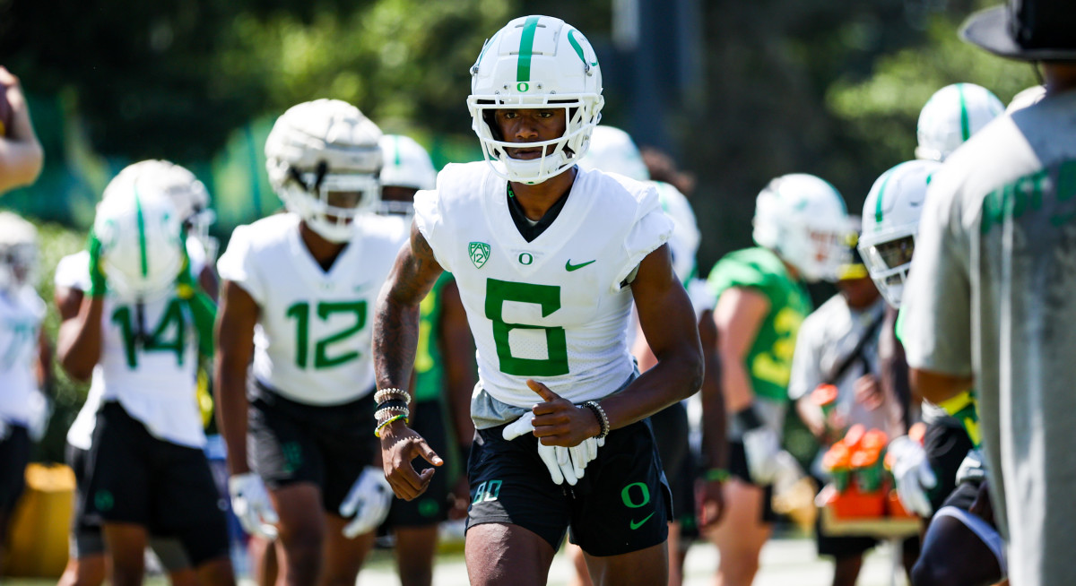 Isaah Crocker Excited by Oregon WR Depth, Vertical Passing Attack in 2022