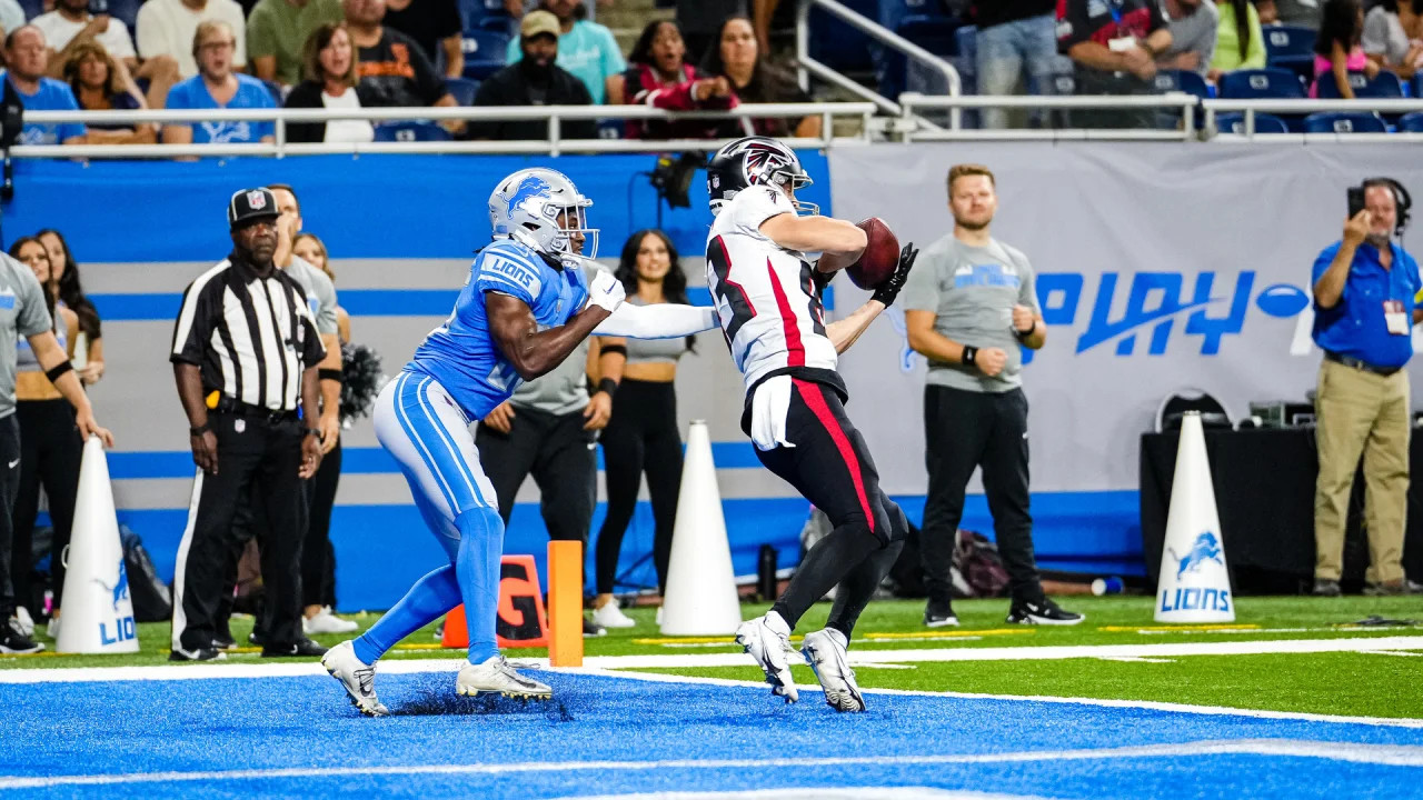 Atlanta Falcons wide receiver Jared Bernhardt (83) runs the ball past New  York Jets cornerback Javelin Guidry (40) during the first half of an NFL  football game, Monday, Aug. 22, 2022, in