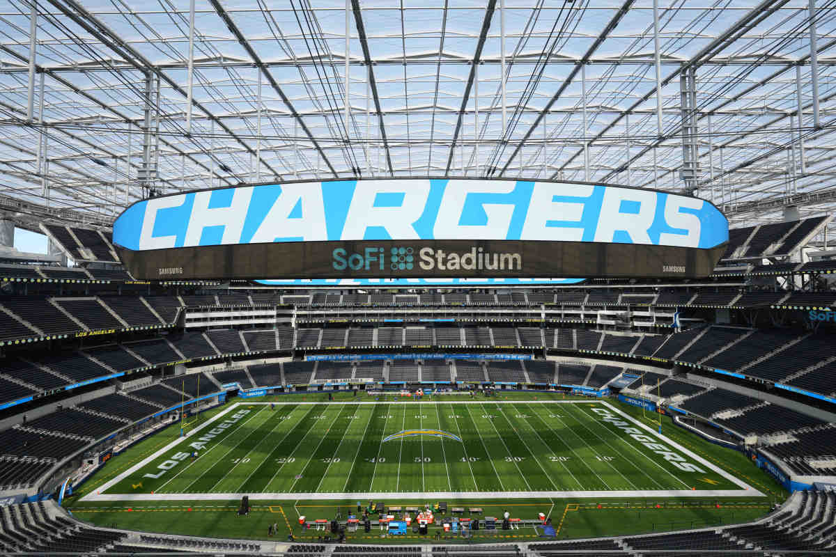 Chargers vs. Raiders: Live updates from SoFi Stadium – Orange County  Register