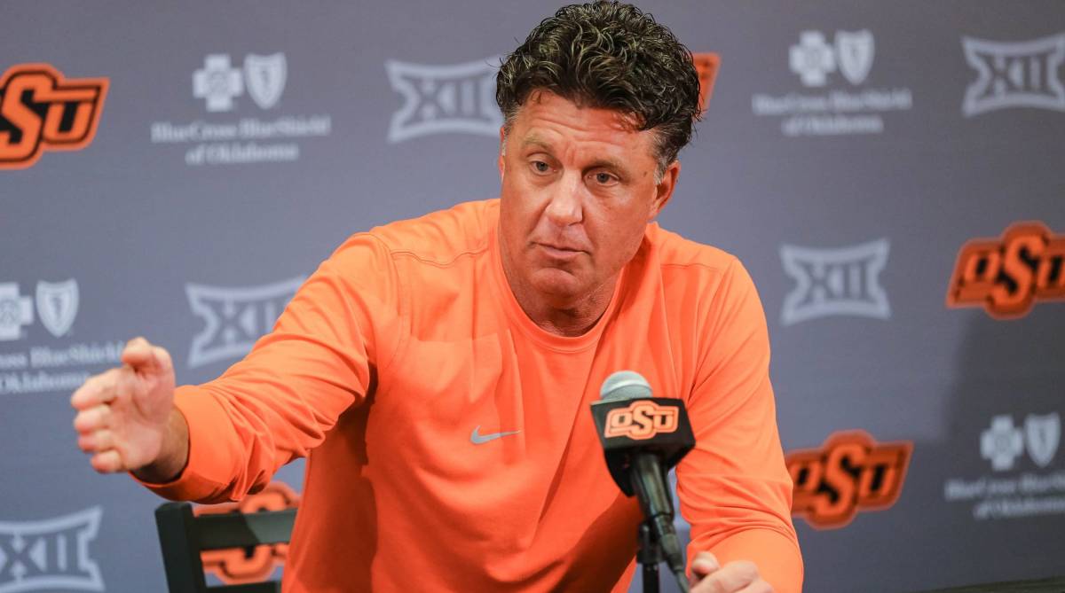 Mike Gundy Addresses Multiple Interviews With Tennessee Football