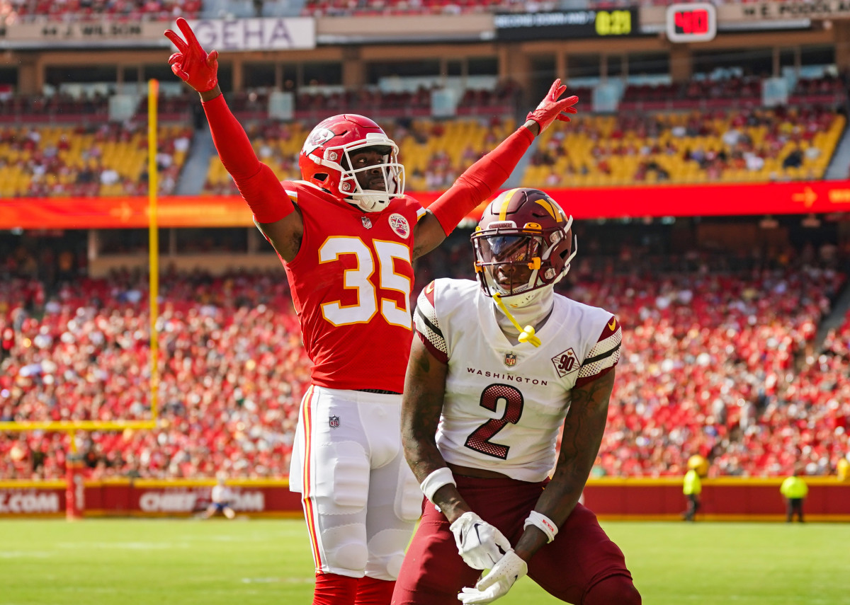 CB Jaylen Watson to Miss KC Chiefs' Thursday Practice With Shoulder Injury  - Sports Illustrated Kansas City Chiefs News, Analysis and More
